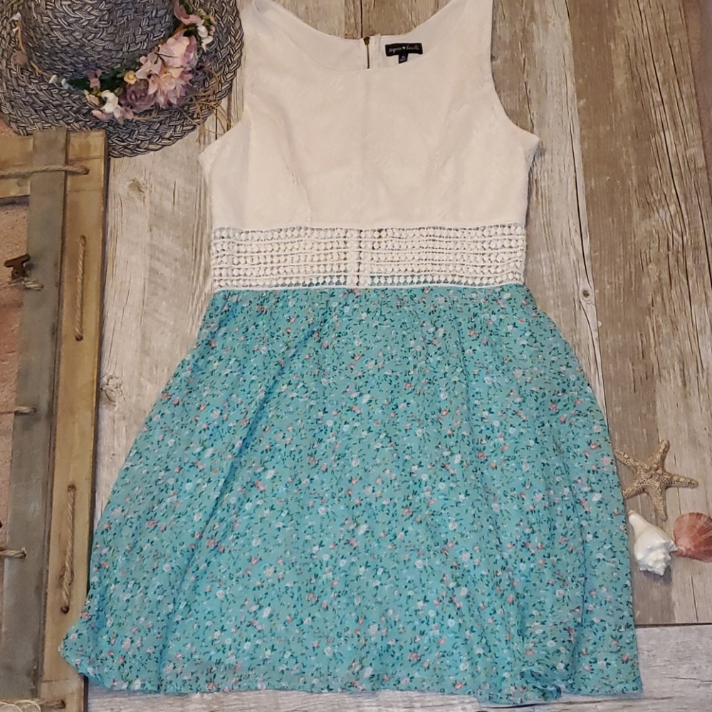 Sequin Hearts Juniors Dress